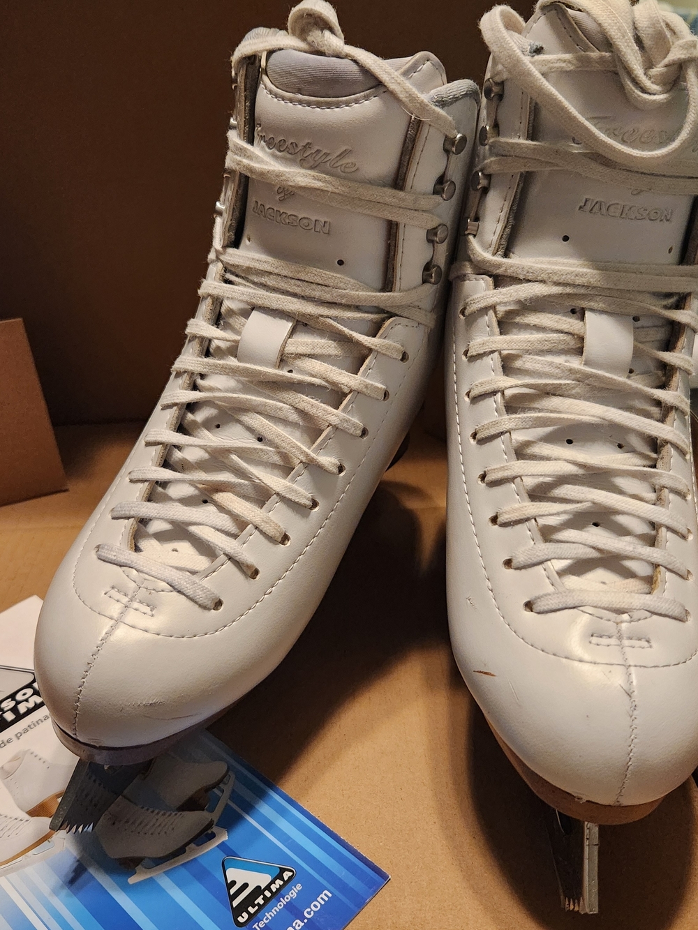 Jackson Freestyle Aspire XP Women's Figure Ice Skates - Picture 6 of 16